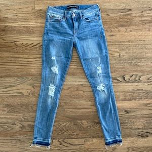 Express Cropped Mid Rise Legging